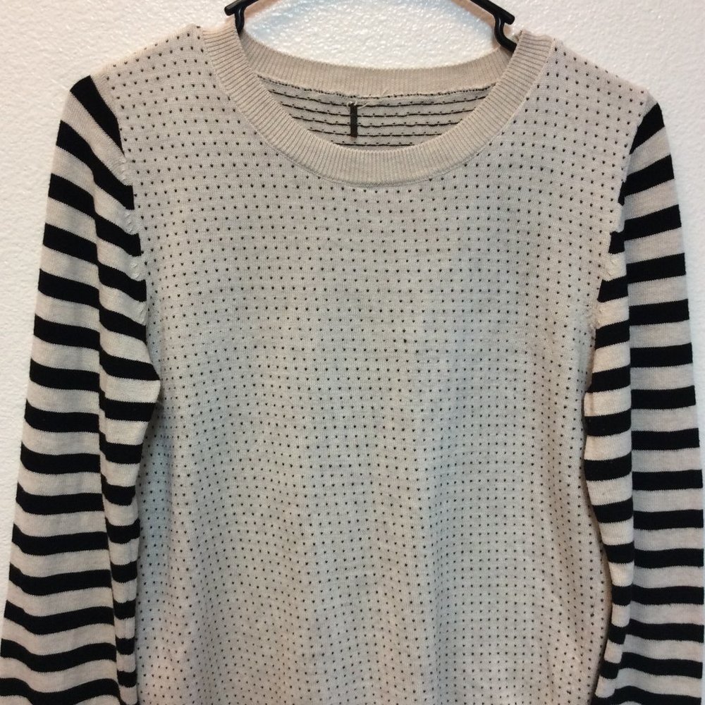 🎯Poof Sweater (Adult)🎯
